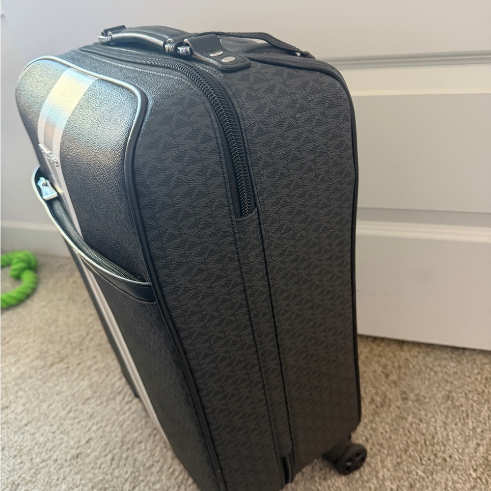 Michael Kors Bedford Suitcase - Picture 9 of 13